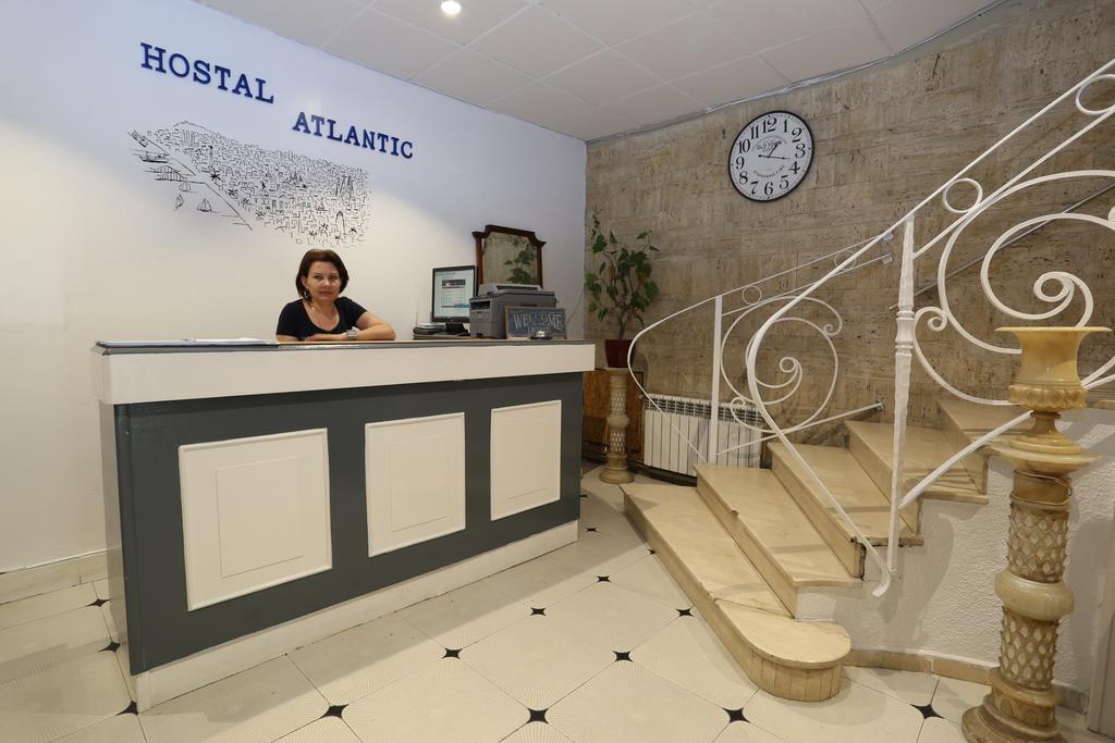 Hostal Atlantic Calella Exterior photo